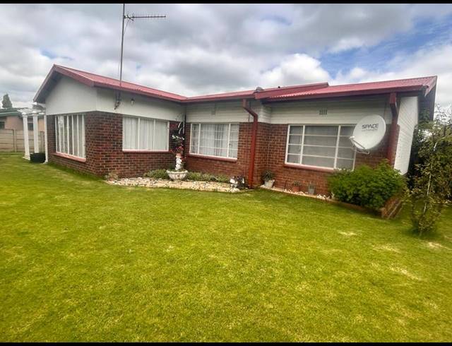 3 BEDROOM HOUSE FOR SALE IN MEYERVILLE